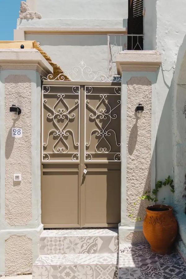 Kyrangelo Traditional House With Outdoor Jacuzzi דירה